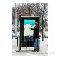 Digitale Beschilderung im Freien mit Touchscreen